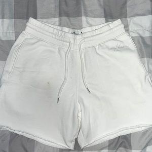 White Hollister shorts used